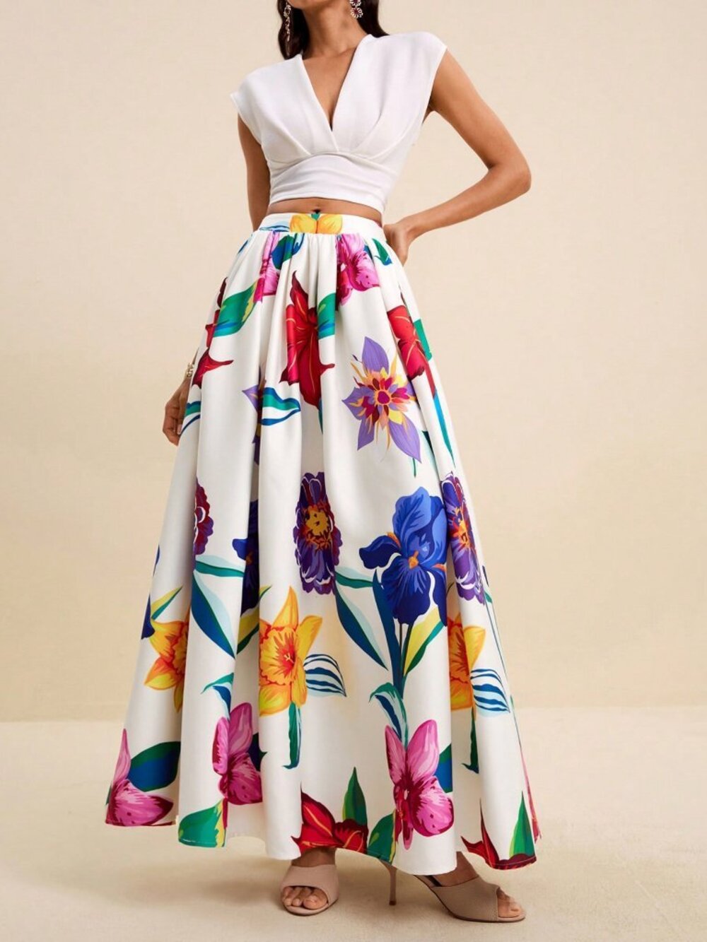 White Boho Women's Large Floral Print Flared Skirt - Picture 2 of 8